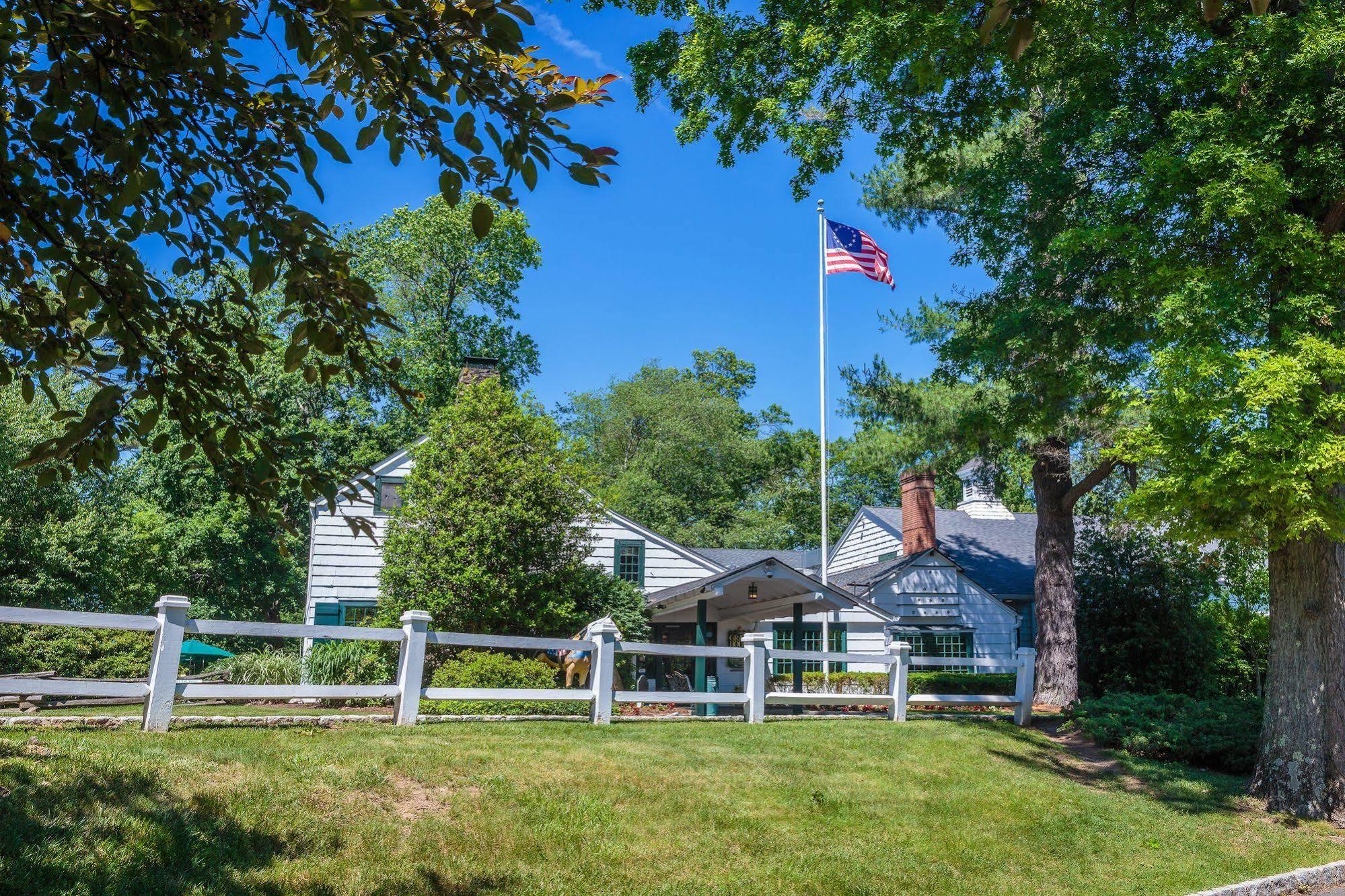 The Olde Mill Inn Basking Ridge Εξωτερικό φωτογραφία